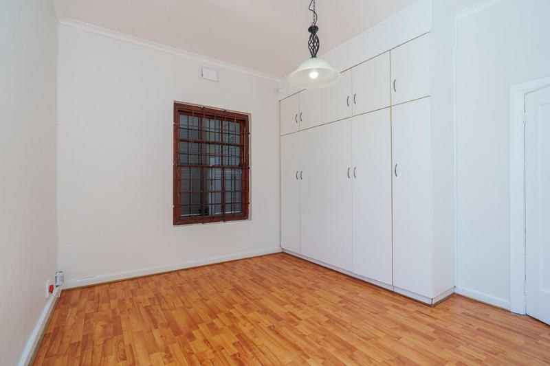 2 Bedroom Property for Sale in Kenilworth Western Cape